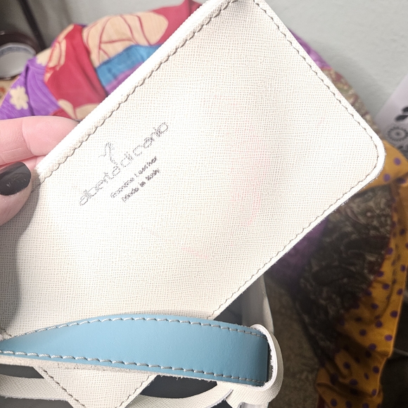 Italian Leathwe Blue and White Tote Bag NWT W. Call Outs, See Pics - Picture 5 of 8